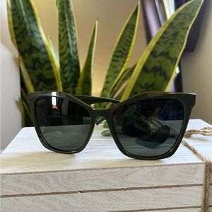 NIB DIFF Eyewear Sunglasses Olive Green